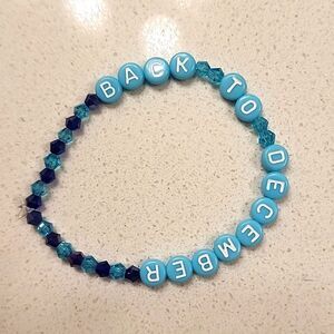 Taylor Swift Friendship Bracelet